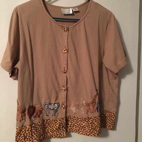 Tropico Tops - Woman’s Tropico short sleeve shirt size Large